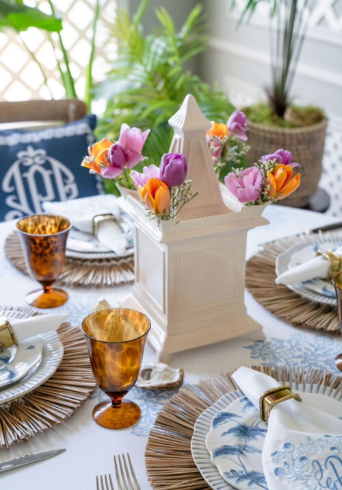 blue and white chinoiserie tablescape