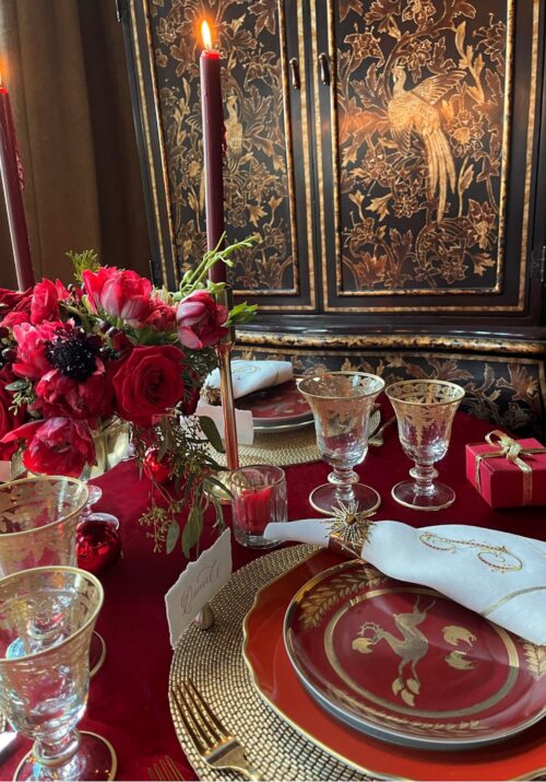 red and gold christmas table inspiration for the holidays