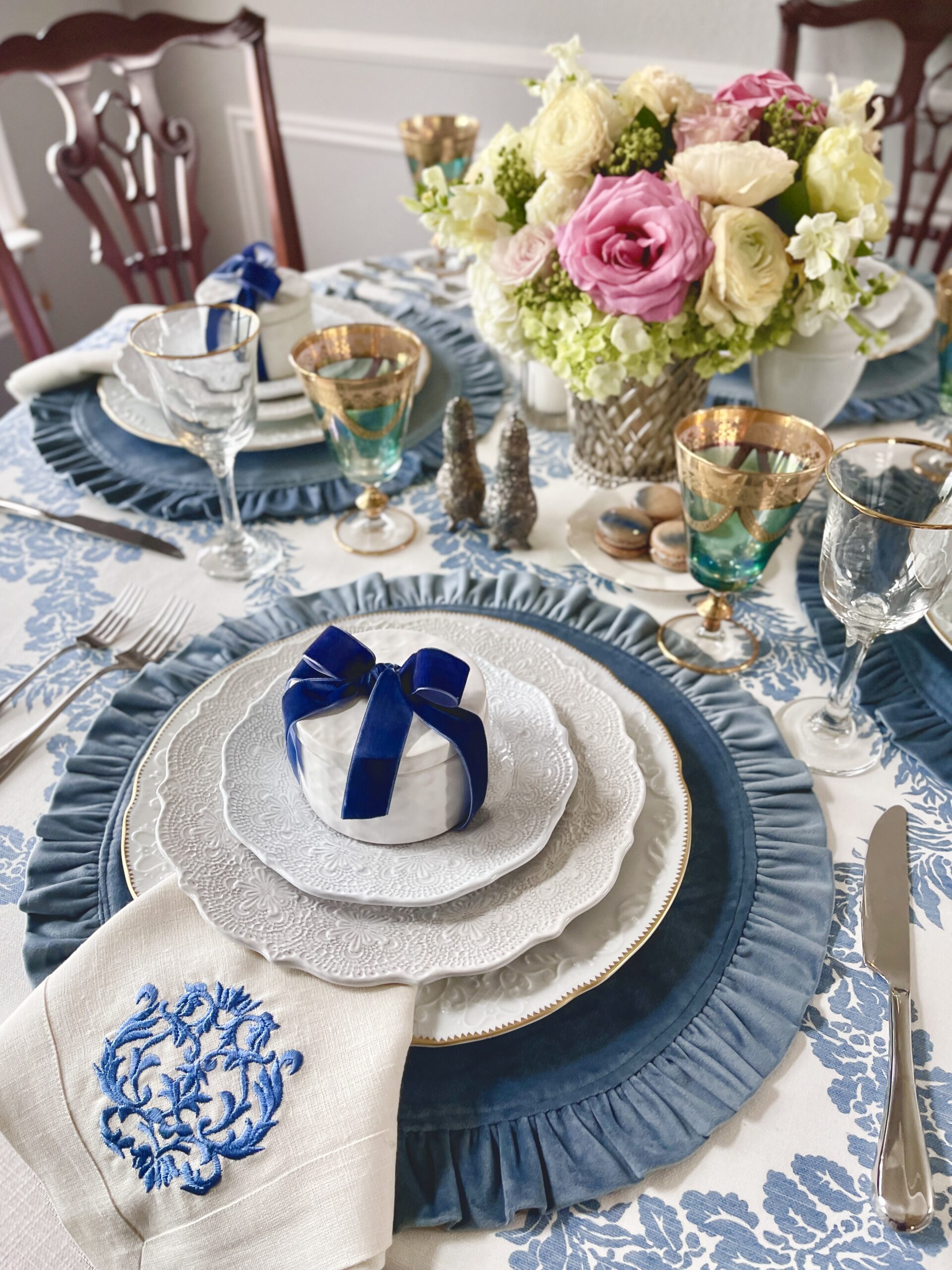 How to Set Your Mother’s Day Table: Mother’s Day Table Setting Tips