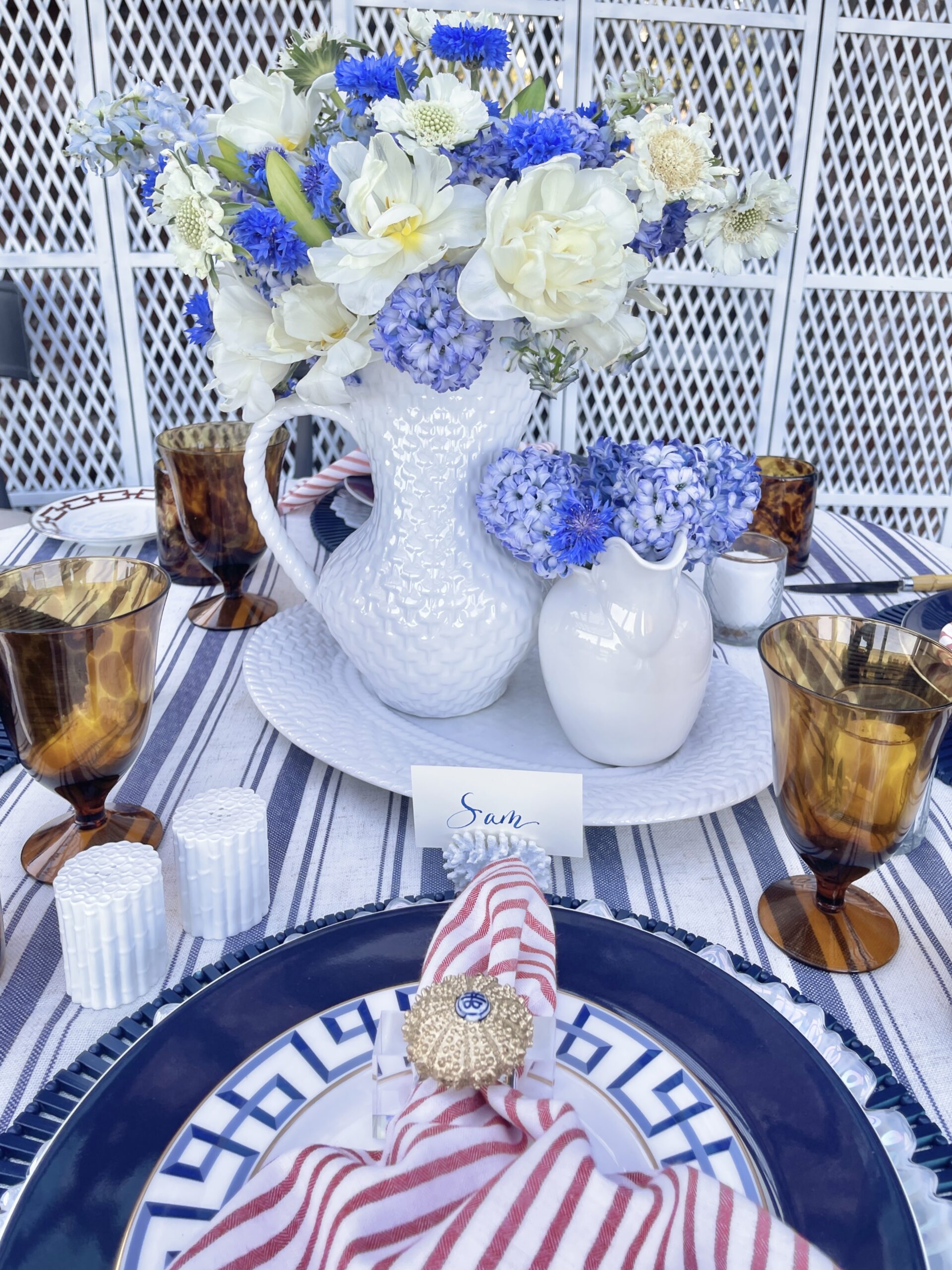 Nautical Table Decor for a Summer Blue and White Party in Blue and White