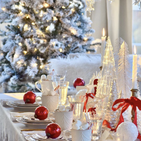 Beautiful Christmas Themed Tablescape Ideas